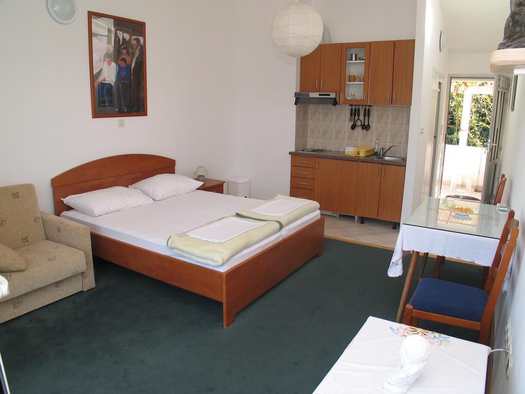 Apartments Bicanic Hvar Town Rom bilde